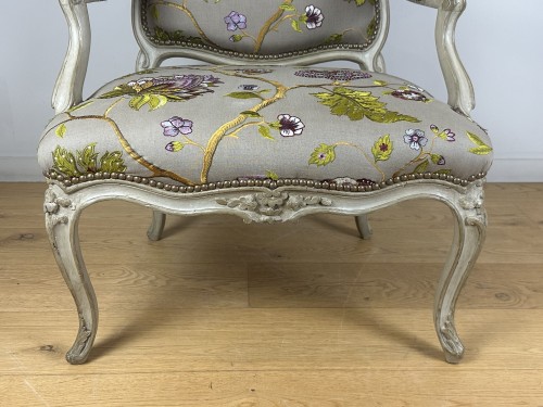 XVIIIe siècle - Paire de fauteuils Louis XV estampillés C.L Burgat