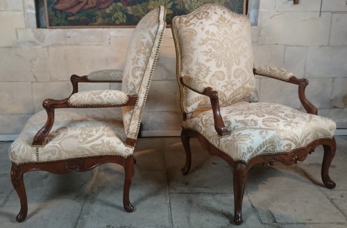 Sièges Fauteuil & Bergère - Paire de larges fauteuils d’époque Régence, Vers 1720-1730