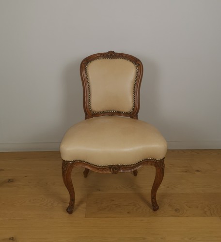Suite de quatre chaises capitonnées d'époque Louis XV, vers 1750 - Sérignan Antiquités