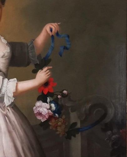 Antiquités - La jeune fille à la guirlande de fleurs - École française fin XVIIIe siècle