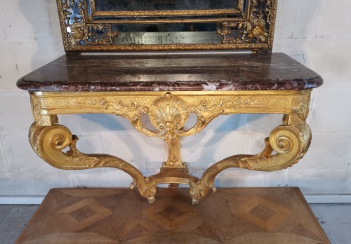 Mobilier Console - Console en bois de chêne sculpté et doré d’époque Régence vers 1715 - 1720
