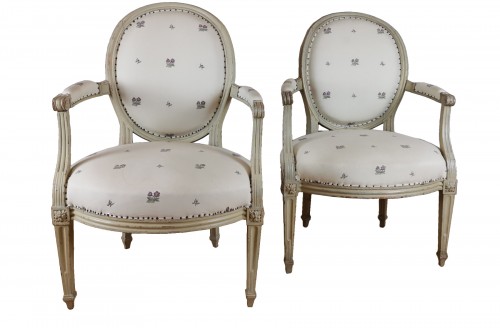 Paire de fauteuils Louis XVI att à Pierre Nicolas Pillot
