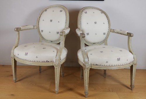 Paire de fauteuils Louis XVI att à Pierre Nicolas Pillot - Sièges Style Louis XVI