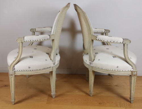 XVIIIe siècle - Paire de fauteuils Louis XVI att à Pierre Nicolas Pillot