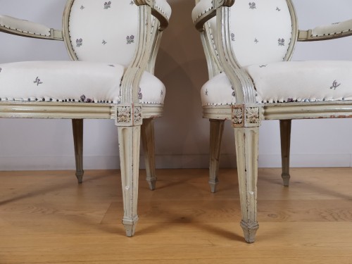Antiquités - Paire de fauteuils Louis XVI att à Pierre Nicolas Pillot