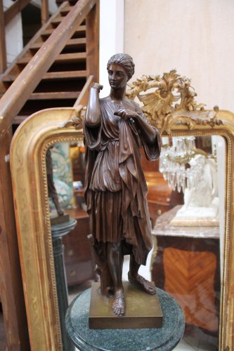 Sculpture en bronze de la Diane de Gabies, époque XIXe siècle - Antiquités Thierry Martin