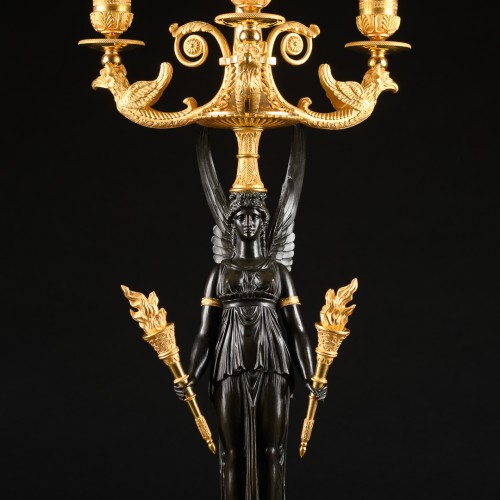 XIXe siècle - Paire de candélabres" Aux Victoires Ailées" Empire