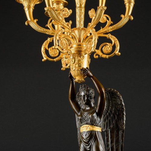 Luminaires Bougeoirs et Chandeliers - Grande paire de candélabres Empire attribuée à Pierre-Philippe Thomire