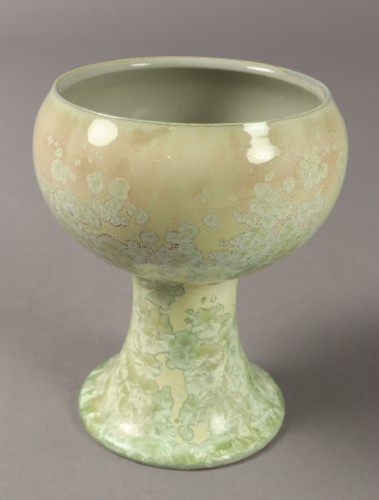 Céramiques, Porcelaines  - Vase en porcelaine de Sèvres à décor de cristallisation