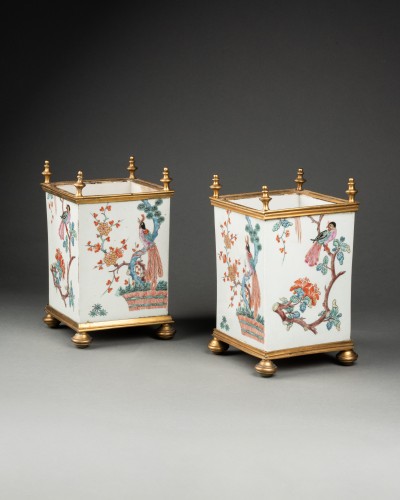 Paire de vases en porcelaine du Japon, vers 1680 - Franck Baptiste Paris