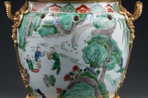 Pot pourri en porcelaine de Chine, monture Paris époque Régence - Céramiques, Porcelaines Style Régence