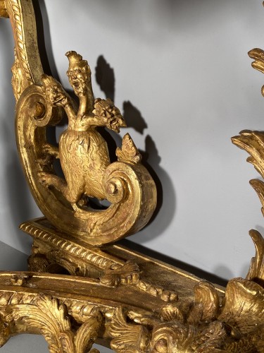Antiquités - Console en bois doré aux hydres, Paris fin de l’époque Louis XIV