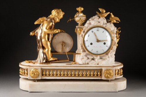 Louis XVI - Pendule "Cupidon" en marbre blanc et bronze doré, époque Louis XVI