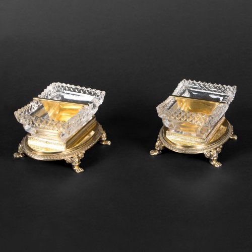 Paire de salerons en cristal et vermeil par LEGAY et LEGRAND, époque Restauration - Argenterie et Orfèvrerie Style Restauration - Charles X