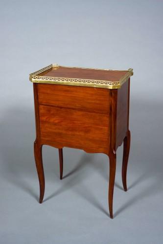 Mobilier Table & Guéridon - Table de salon chiffonnière Transition estampillée Pascal COIGNIARD, XVIIIe siècle