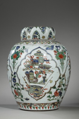 Paire de vases couverts en porcelaine - Chine vers 1700 - Arts d