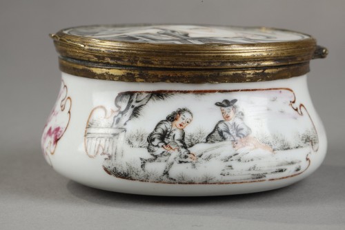  - Boite à tabac en porcelaine - Chine Qianlong 1736/1795