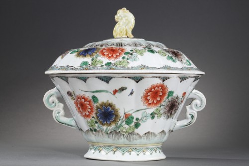 Céramiques, Porcelaines  - Écuelle en porcelaine de la Famille Verte - Kangxi 1662/1722