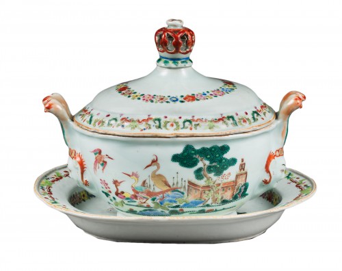 Terrine en porcelaine "Famille Rose" - Epoque Qianlong 1736/1795