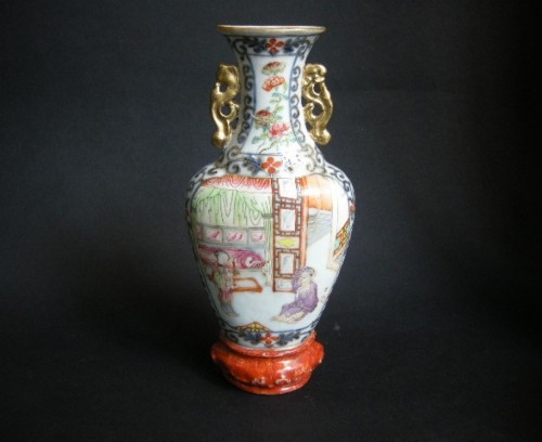 Vase mural en porcelaine - Epoque Jiaqing 1796/1820 - Bertrand de Lavergne