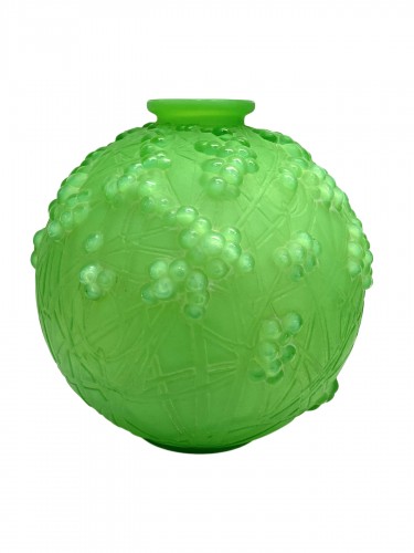 1924 René Lalique - Vase Druide verre vert jade triple couche