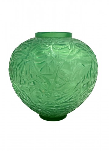 1920 René Lalique - Vase Gui verre vert jade triple couche