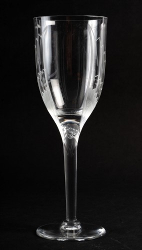 1950 Marc Lalique - Suite de 10 flûtes à champagne en cristal "Ange de Reims" - Argenterie et Arts de la table Style Années 50-60