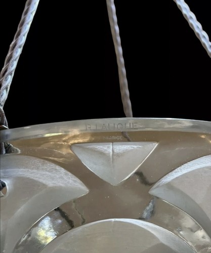 Luminaires Lustre - 1926 René Lalique - Paire de suspensions plafonniers Rinceaux