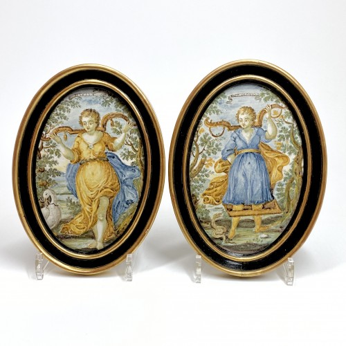 Paire de plaques en faïence de Castelli "Mariage et Servitude" - XVIIIe siècle - Bils Céramiques