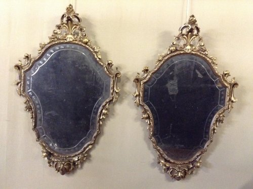 Paire de miroirs en bois sculpté et doré - Miroirs, Trumeaux Style 