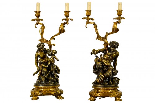 Paire de chandeliers en bronze montés à la lampe