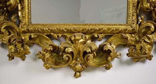 Miroir en bois sculpté et doré, Venise XVIIIe siècle - Miroirs, Trumeaux Style Louis XIV