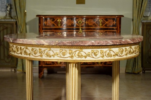 Louis XVI - Table néoclassique avec plateau en marbre, bois laqué, Italie XVIIIe siècle