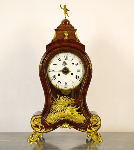 Pendule de table, avec sonnerie et réveil, en bois et bronze doré, XVIIIe siècle - Horlogerie Style Louis XV