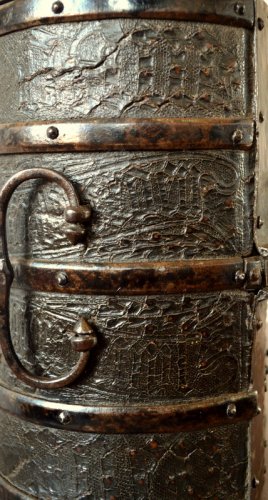 Coffret gothique en cuir, France XVe siècle - Steven Bouchaert