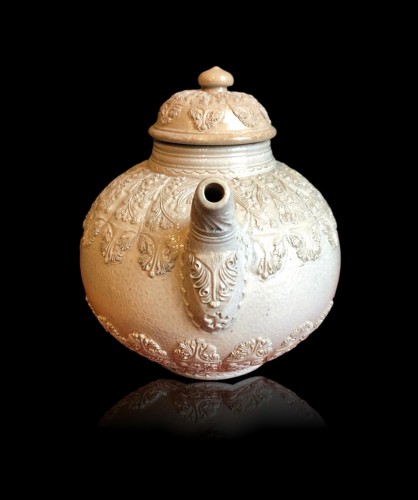 Céramiques, Porcelaines  - Théière en grès du Westerwald XVIIIe siècle