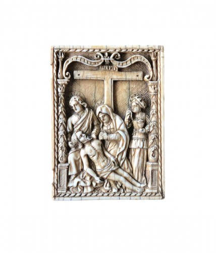 La Descente de Croix, plaque en ivoire début XVIe siècle