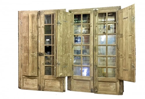 Boiserie de 3 paires de portes avec volets en chêne du XVIIIe siècle