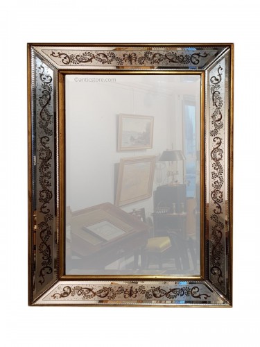 Grand miroir, cadre en verre églomisé XIXe siècle