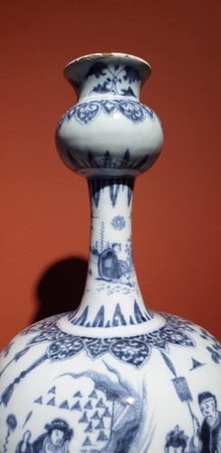 Céramiques, Porcelaines  - Vase de en faience de Delft fin XVIIe siècle
