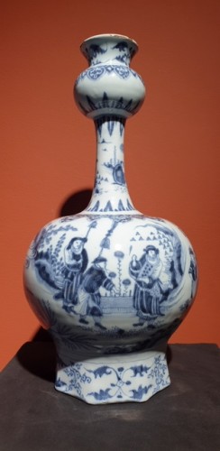 Vase de en faience de Delft fin XVIIe siècle - Castellino Fine Arts