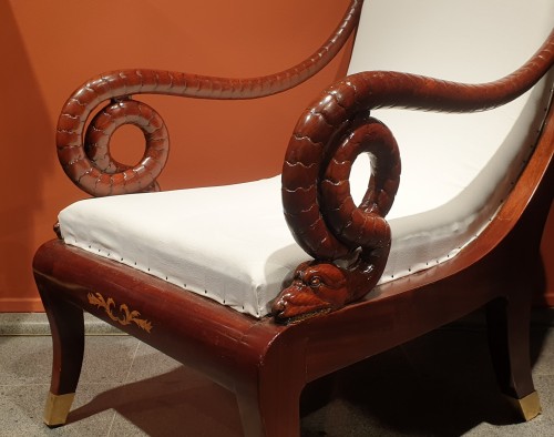 Antiquités - Grand fauteuil Russe en acajou