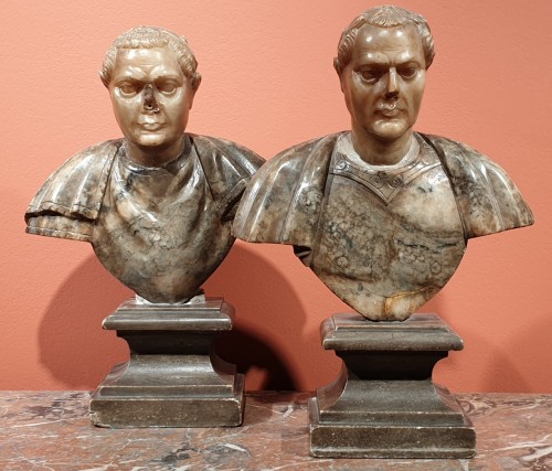 Jules César et Constantin le Grand - 17è siècle - Sculpture Style 