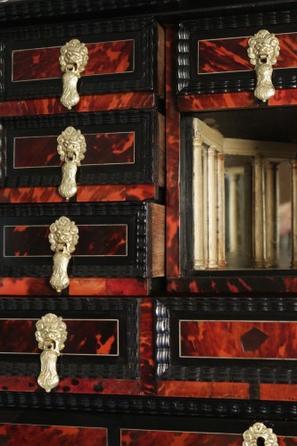  - Cabinet flamand du XVIIe siècle