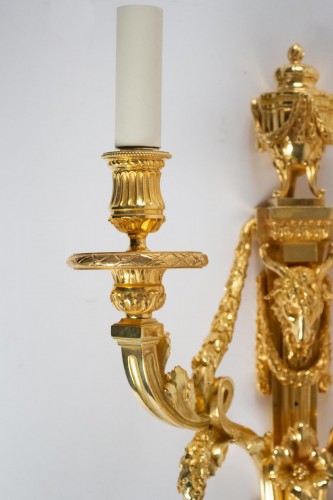 Luminaires Appliques - Paire d'appliques en bronze ciselé et doré