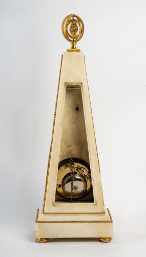 Pendule obélisque d'époque Louis XVI - Louis XVI