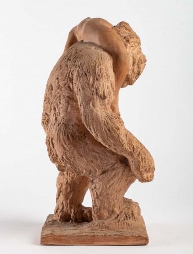 Honoré Sausse (1891 - 1936)  - Yeti portant sa captive - Sculpture Style 