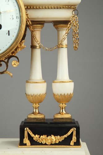 Horlogerie Pendule - Pendule Temple Louis XVI