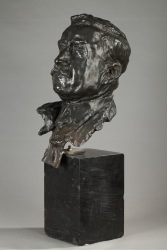 XXe siècle - Buste d'homme signé ALFRED PINA daté 1930