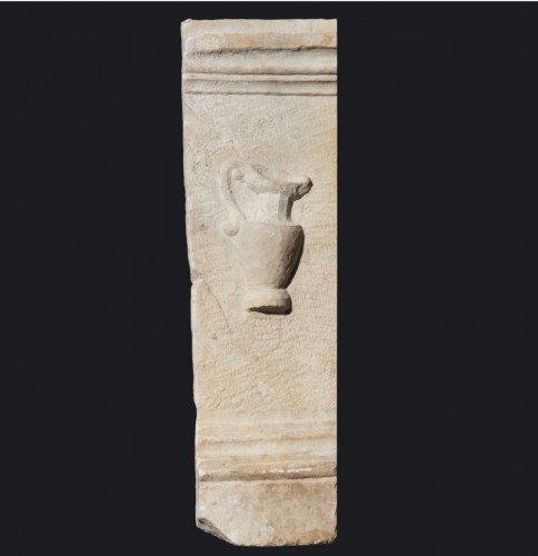 Fragment d'autel romain en marbre - Archéologie Style 